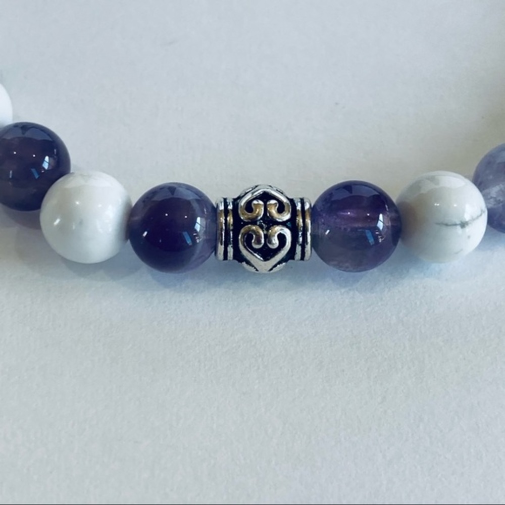 NWT HAND CRAFTED Amethyst Stretch Bracelet Purple 7” Beaded $10 FINAL SALE